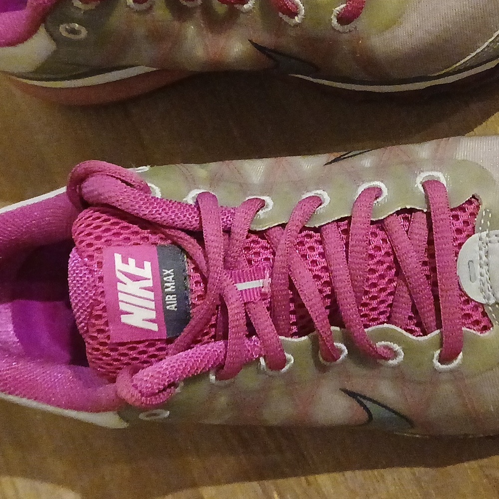 Nike Air Max Women's Pink And Gray Running Shoes Sneakers. Size 8 - Picture 7 of 17